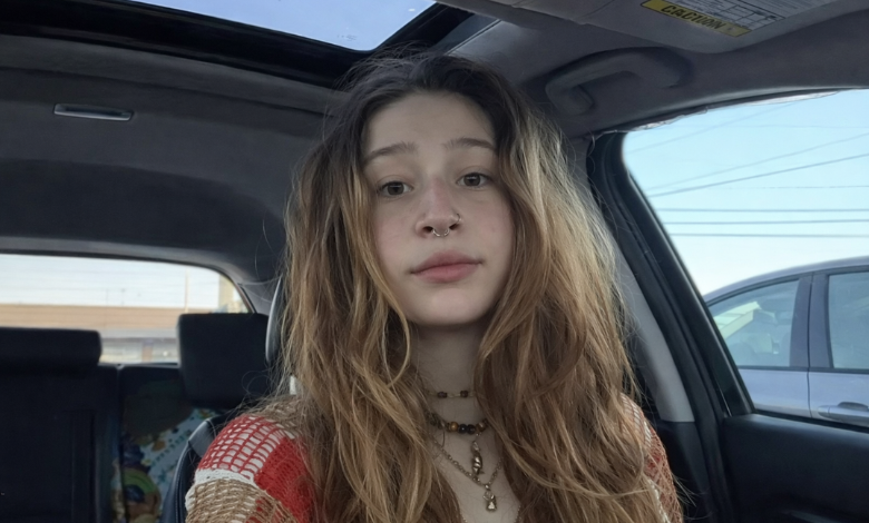 Valentine Rocky Adlon