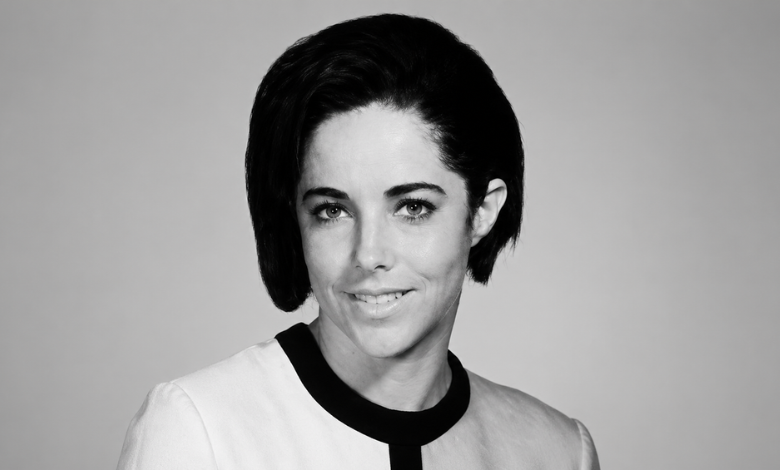 Nia Novella Travilla