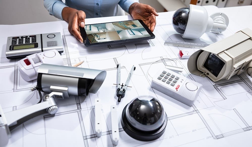 How Remote Guard Video Surveillance Enhances Commercial Security Systems