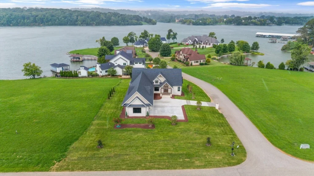 Strategies for Navigating Knoxville’s Evolving Housing Market