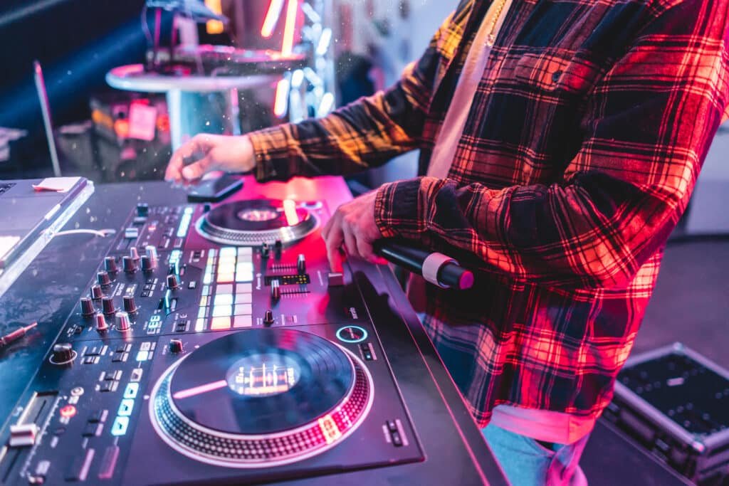 Why DJ Controller Rental Is the Smartest Move for Your Next Event